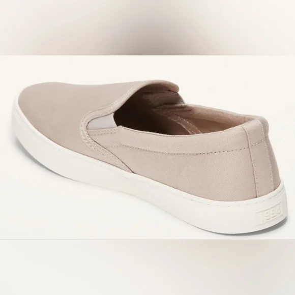 NWT Old Navy Canvas Slip-On Sneakers For Women Cotton Canvas - Picture 5 of 10